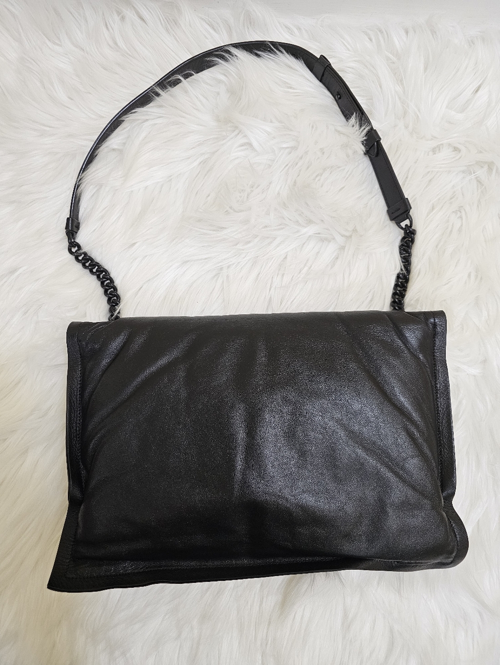 SALVATORE FERRAGAMO Calfskin Medium Viva Bow Padded Shoulder Bag Black - Picture 4 of 17